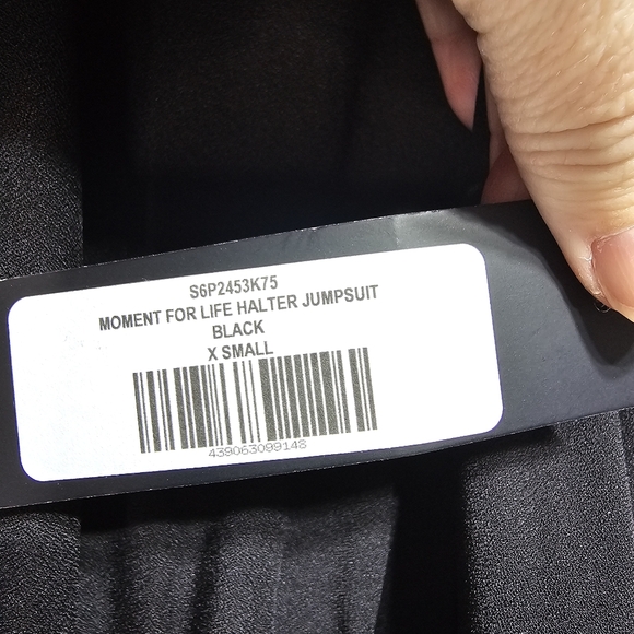NWT Lulu’s Moment for Life Halter Open Back Black Jumpsuit Women’s Size XS. - Picture 7 of 16
